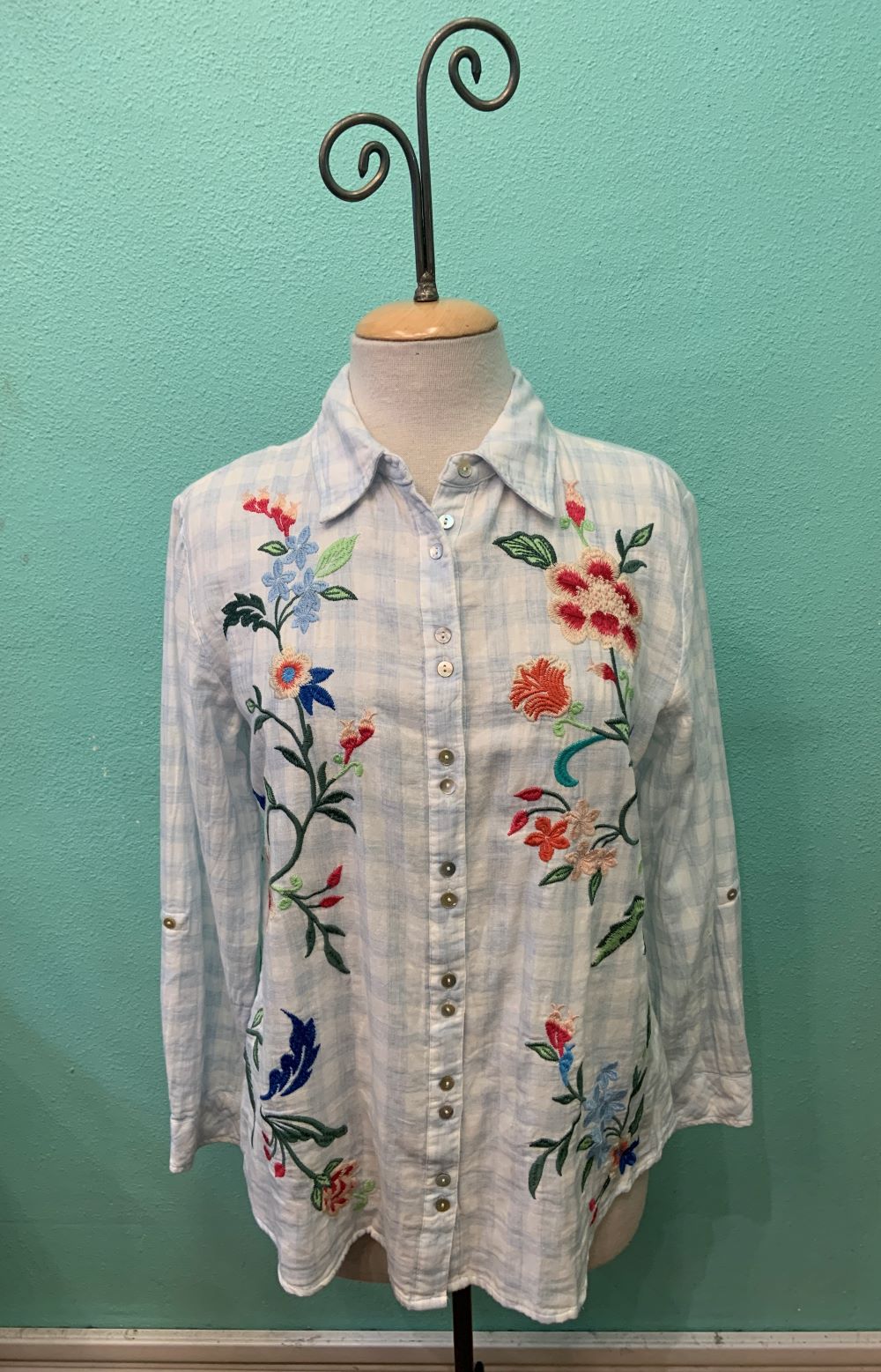 JOHNNY WAS BRADY BUTTON DOWN fashion BLOUSe size M