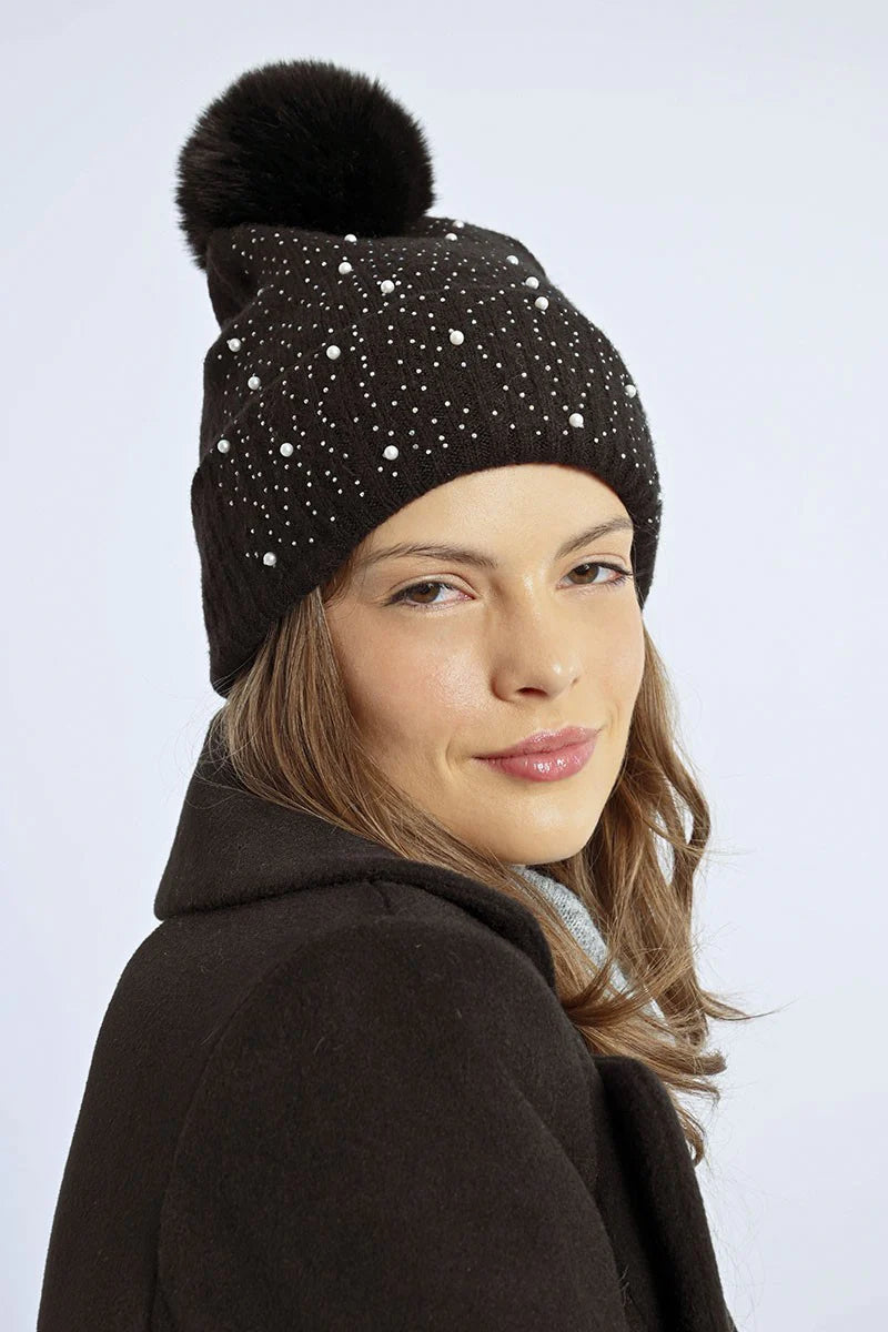 POM POM HAT-MOLLY BRACKEN