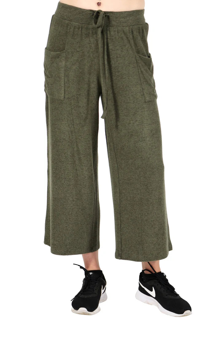 POCKET CAPRI PANT COMFORT COLLECTION-MOSS-LA CERA