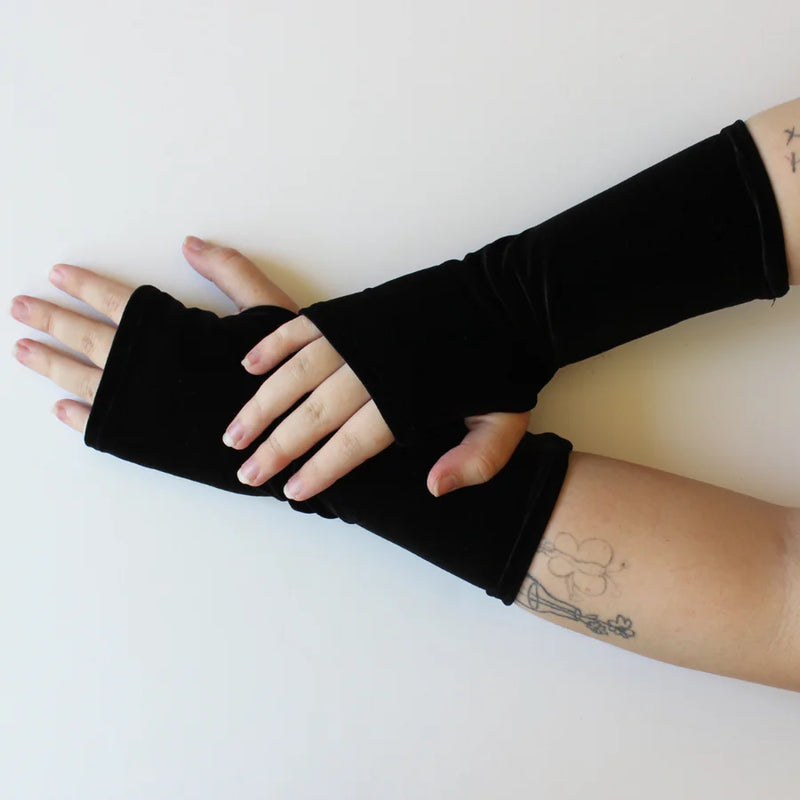 STRETCH VELVET FINGERLESS GLOVES-DANA HERBERT ACCESSORIES