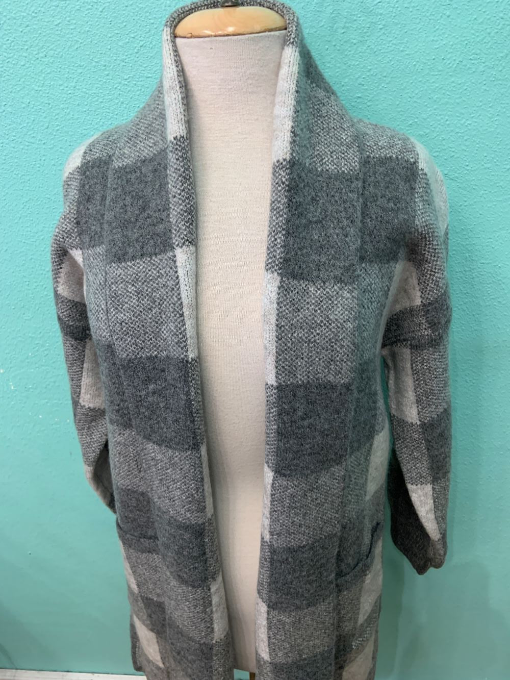 GREY PLAID CARDIGAN-FUNSPORT