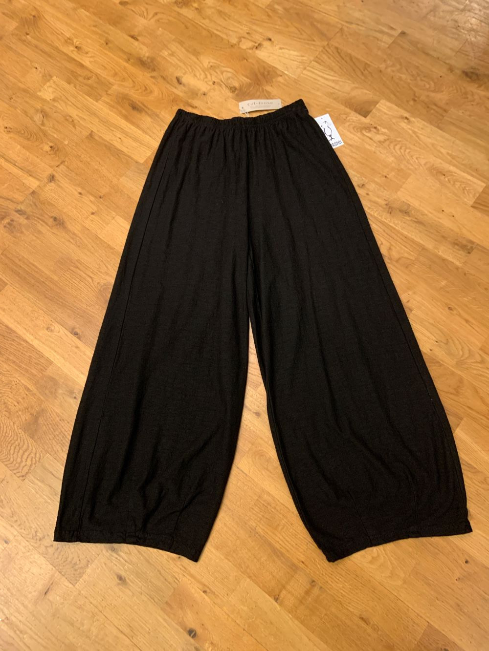 COTTON/LINEN CROP PANT W/DARTS-BLACK-CUT LOOSE