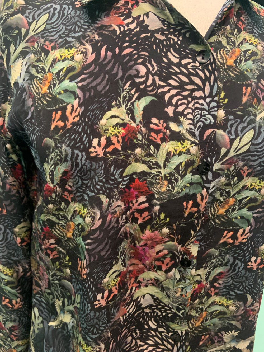 JUNGLE BIRD BUTTONDOWN BLOUSE-APNY