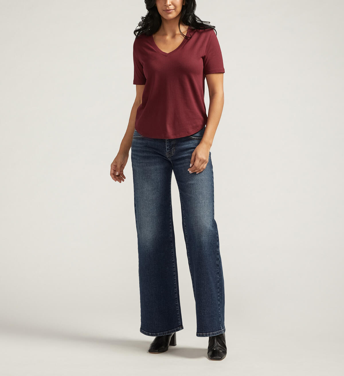 DRAPEY LUXE V-NECK T-WINDSOR WINE-JAG JEANS