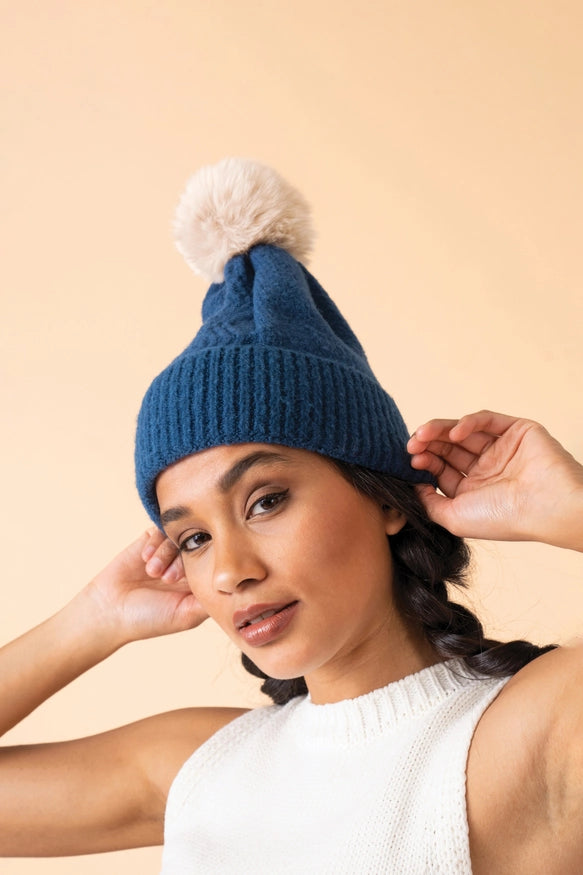 INGRID BOBBLE HAT-POWDER