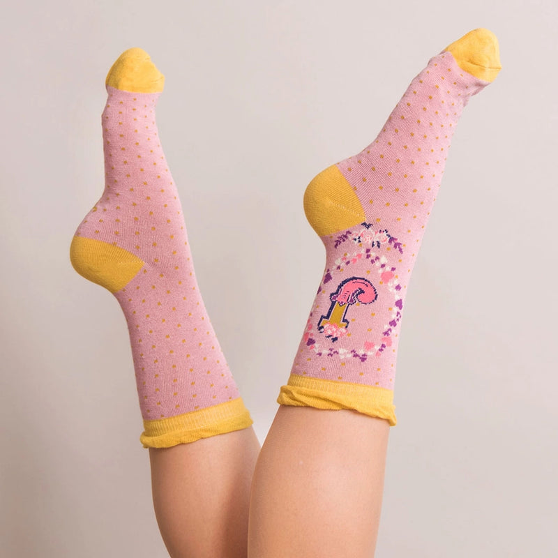 A-Z ALPHABET MONOGRAM LETTER ANKLE SOCKS-POWDER