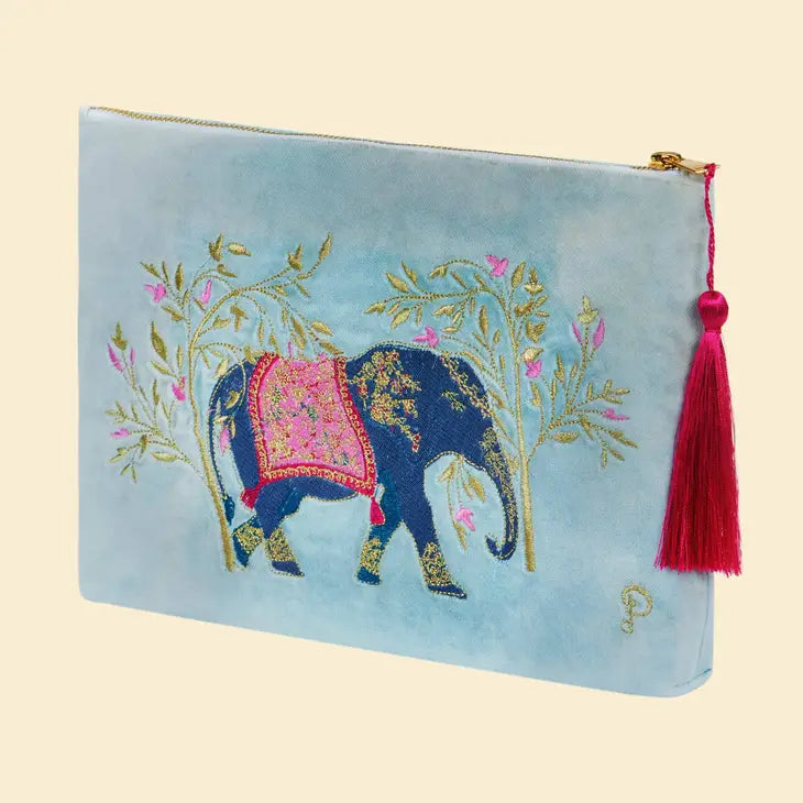 ELEPHANT IN CORNFLOWER VELVET POUCH-POWDER