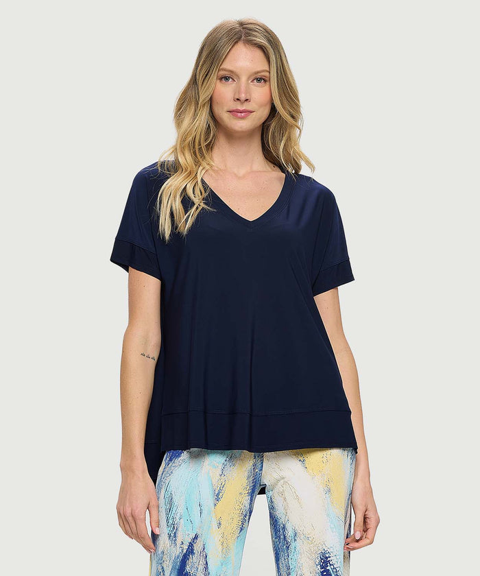 HIGH LOW V-NECK TOP W/ SIDE SLIT-NAVY-LAST TANGO